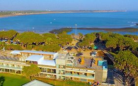 Krishna Beach Resort 3*